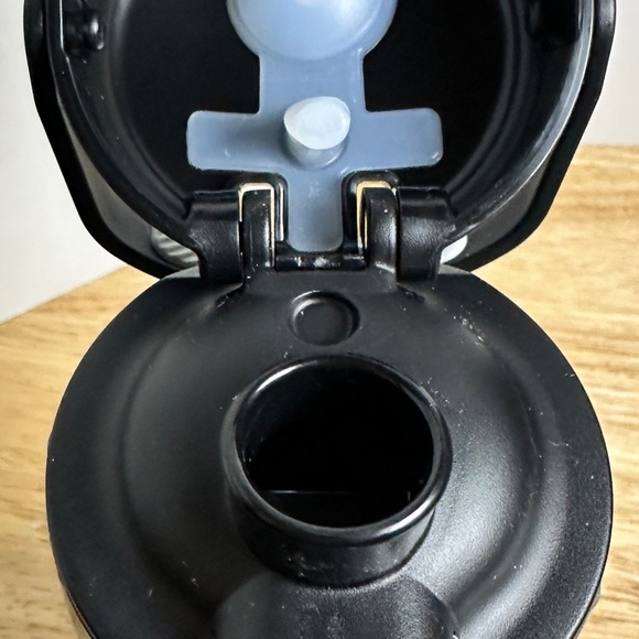 Looney Tunes Thermos Kids FUNtainer 16 oz 12 hour Dishwasher Safe Thermos Bottle - Picture 9 of 9